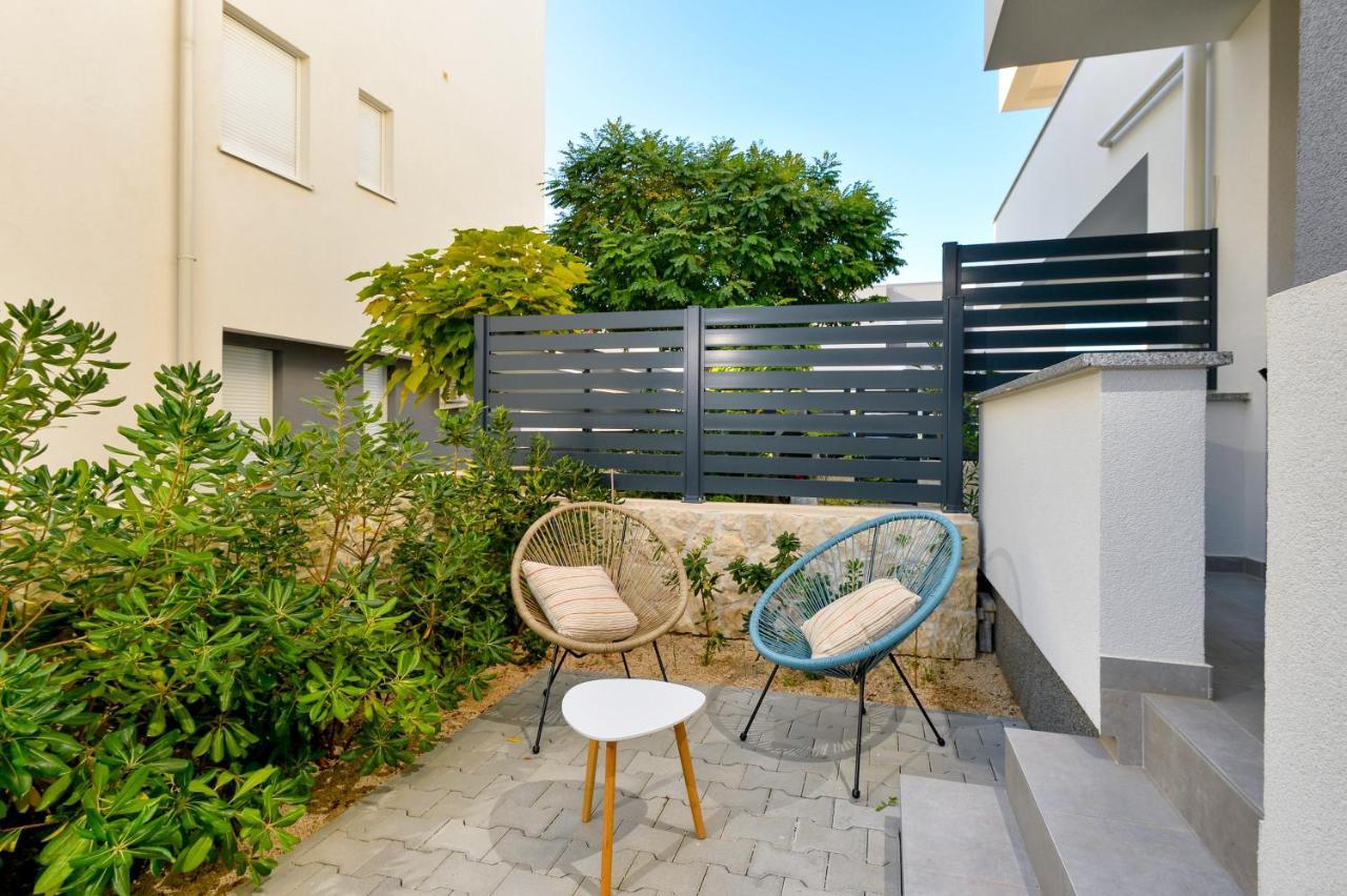 Relax Apartments Novalja Zewnętrze zdjęcie