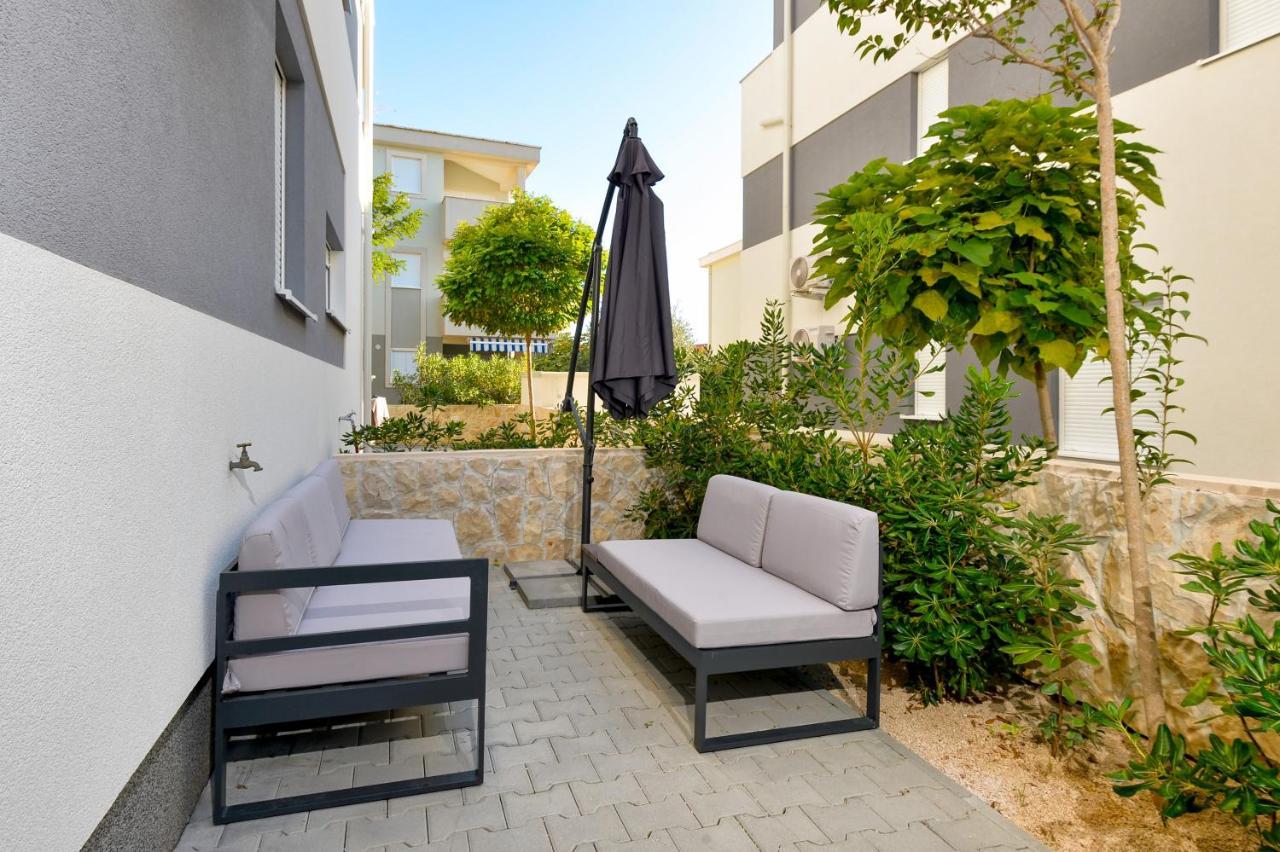 Relax Apartments Novalja Zewnętrze zdjęcie