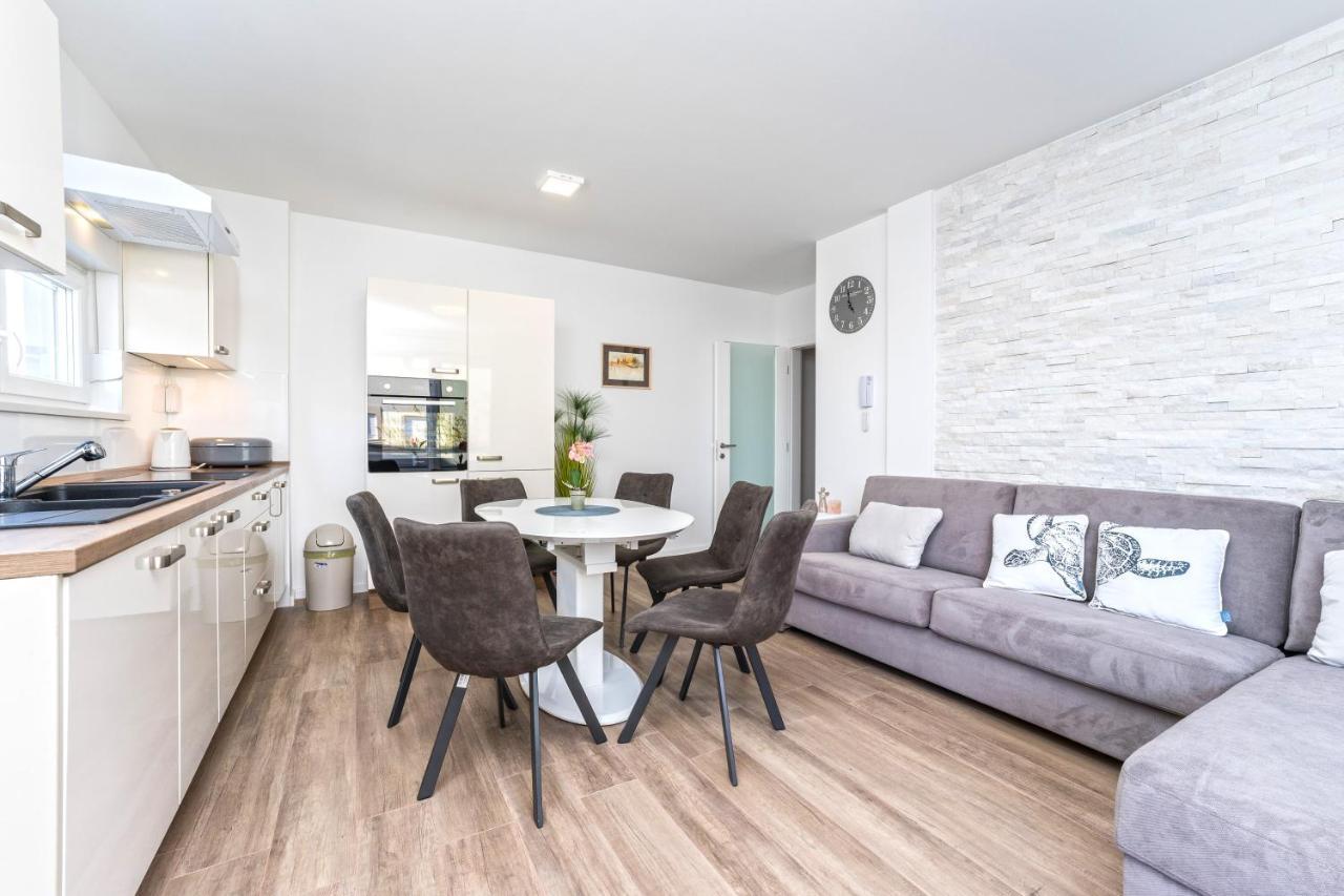 Relax Apartments Novalja Zewnętrze zdjęcie