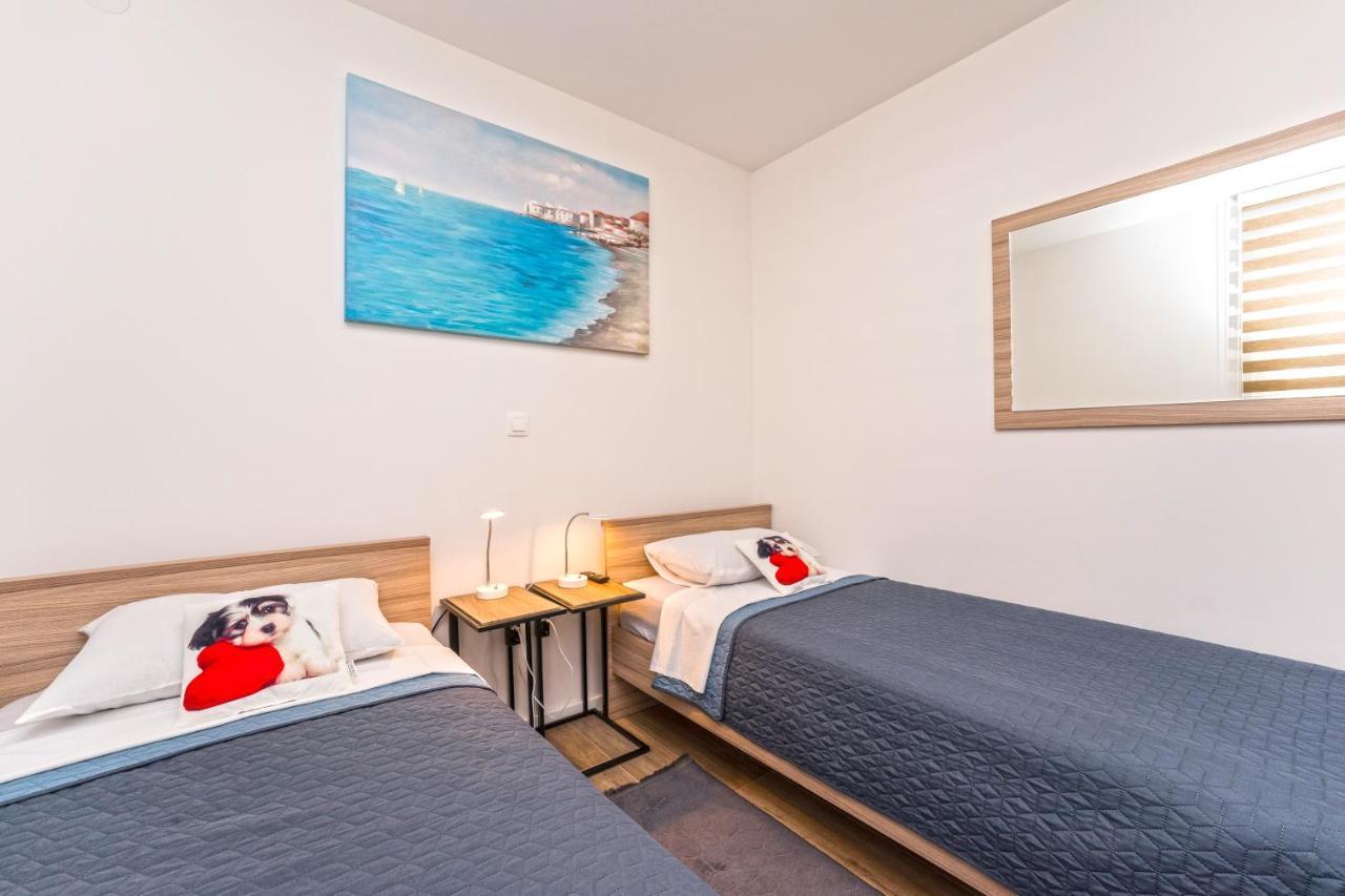 Relax Apartments Novalja Zewnętrze zdjęcie