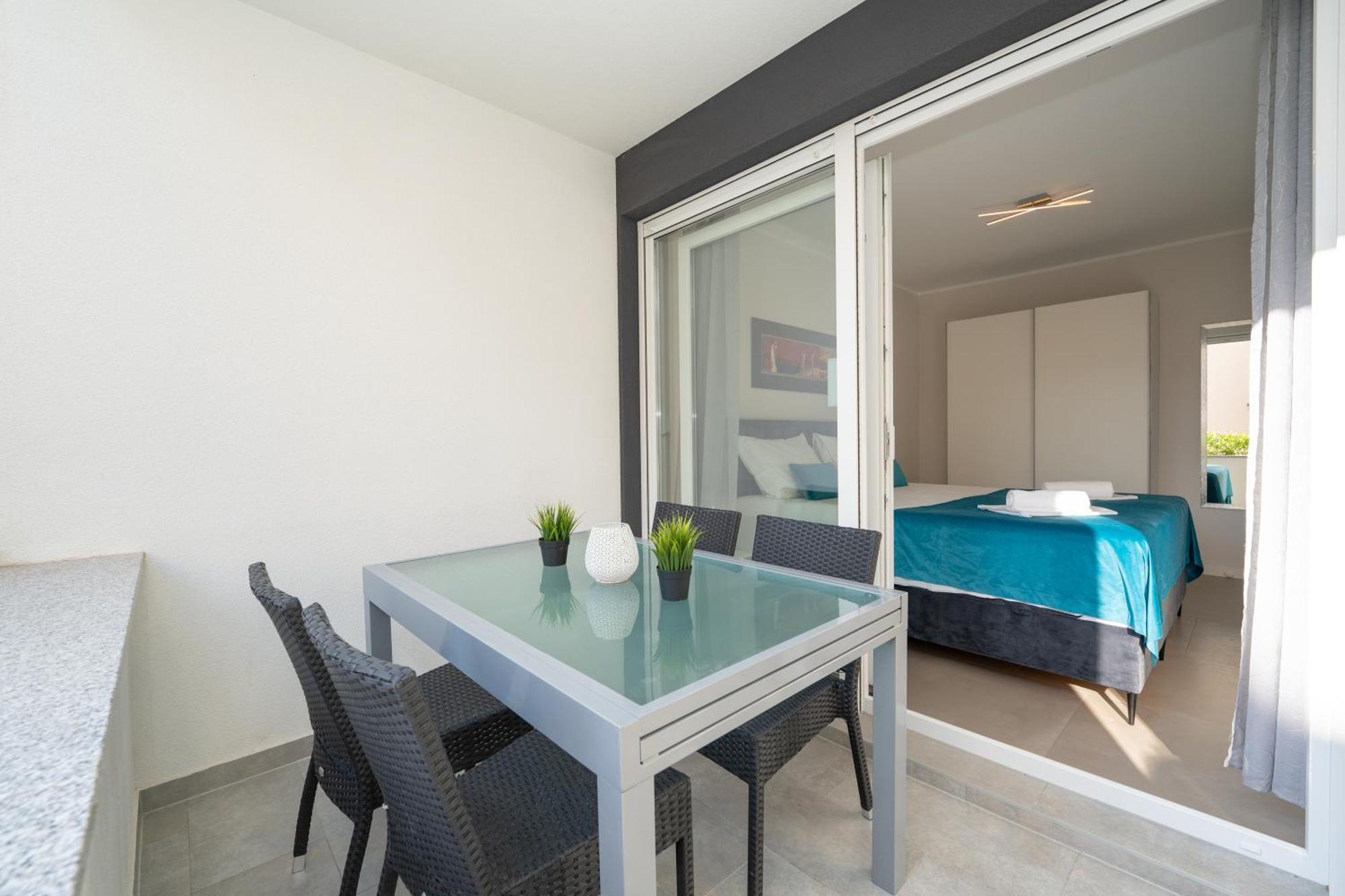 Relax Apartments Novalja Zewnętrze zdjęcie