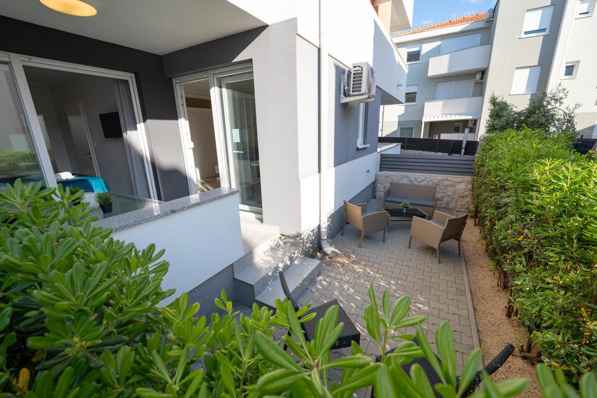 Relax Apartments Novalja Zewnętrze zdjęcie