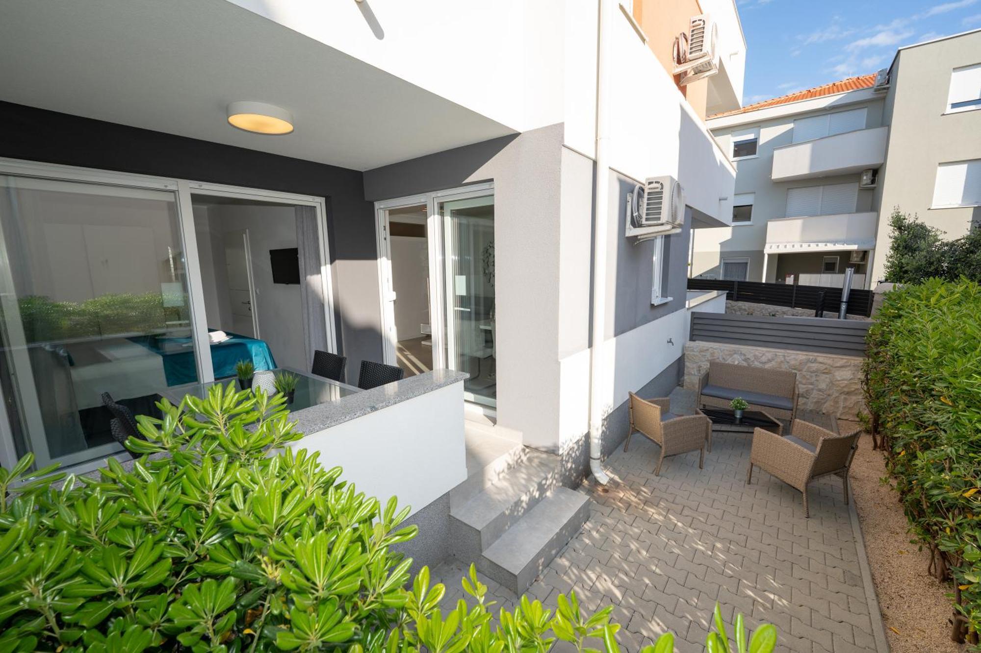 Relax Apartments Novalja Zewnętrze zdjęcie