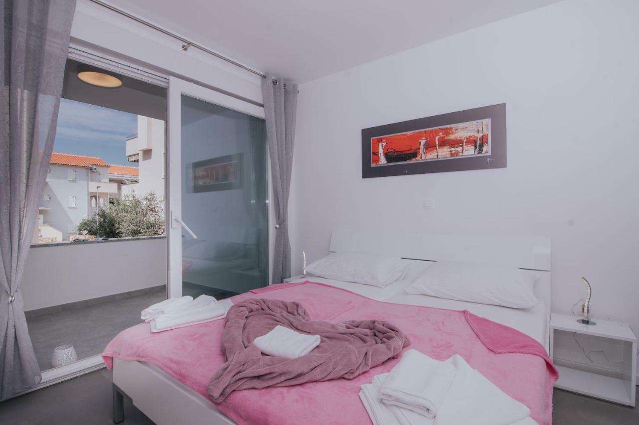 Relax Apartments Novalja Zewnętrze zdjęcie