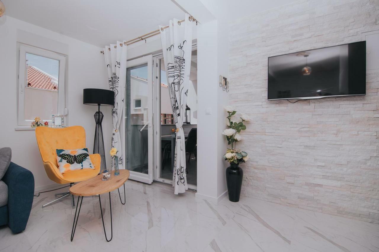 Relax Apartments Novalja Zewnętrze zdjęcie