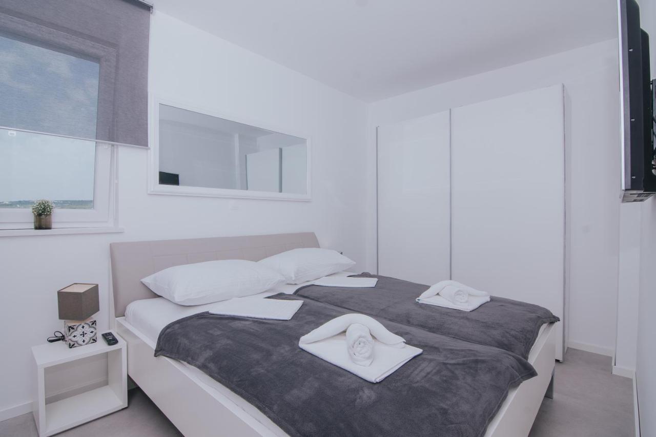 Relax Apartments Novalja Zewnętrze zdjęcie